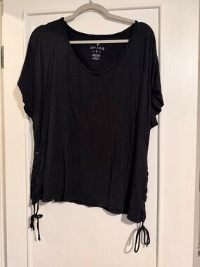 American Eagle Outfitters Black V-Neck Short Sleeve Tee with Side Ties